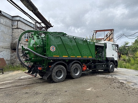 Автоцистерна вакуумная илососная каналопромывочная АВИК-9/4 на МАЗ 6312С5 (Jurop PNR-124)