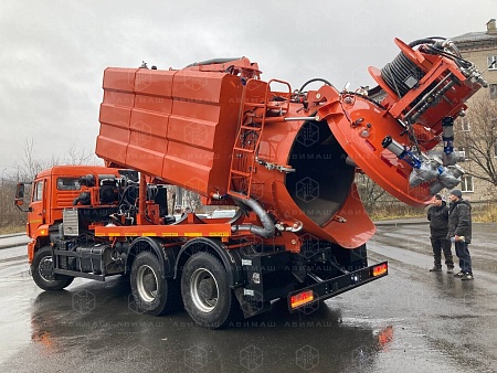 Автоцистерна вакуумная илососная каналопромывочная АВИК-ПРО на КАМАЗ 6520